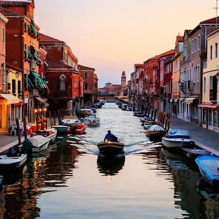 New Aurora Venice 2*