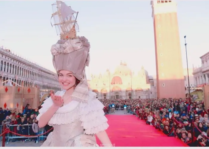 New Aurora Venice 2*