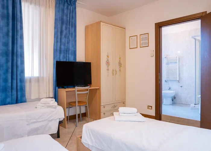 New Aurora Venice 2* Маргера