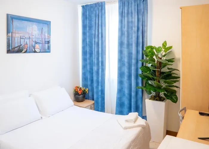 Отель New Aurora Venice