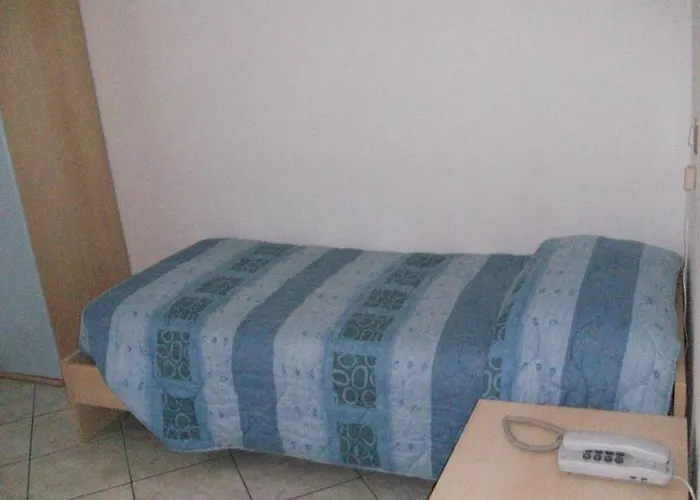 New Aurora Venice Отель Маргера