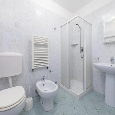 Albergo Nuova Aurora - Free Parking & Breakfast Отель Маргера