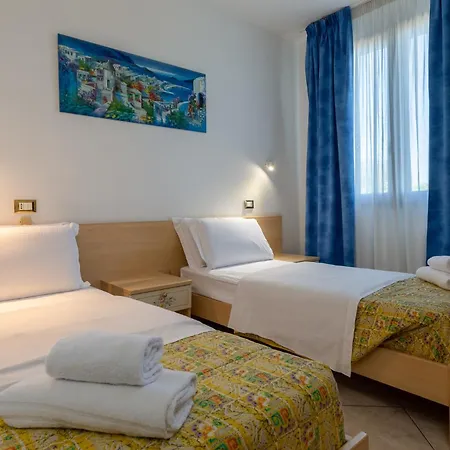 Hotel New Aurora Venice 2*