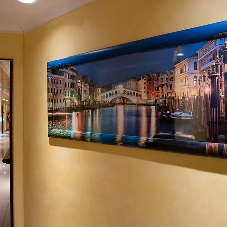 Nuova Aurora Hotel 2*
