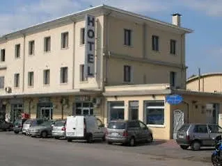 Albergo Nuova Aurora - Free Parking & Breakfast Отель