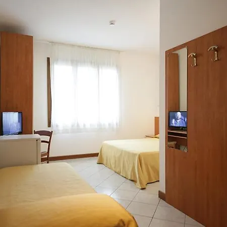 New Aurora Venice Hotel 2*