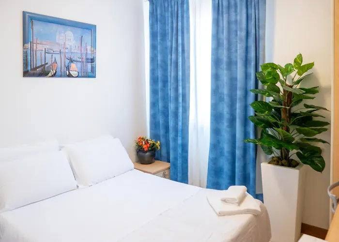 Отель New Aurora Venice Маргера